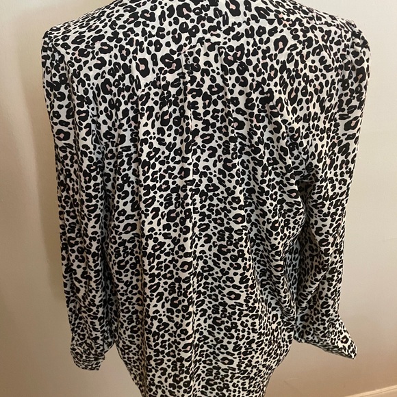 LOFT Leopard Blouse - Picture 4 of 7
